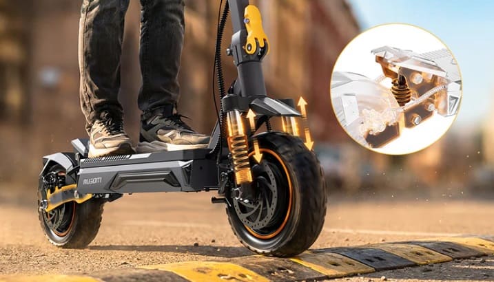 Ausom K20 Pro avis : double moteur 2800W, 90 km d’autonomie et code promo